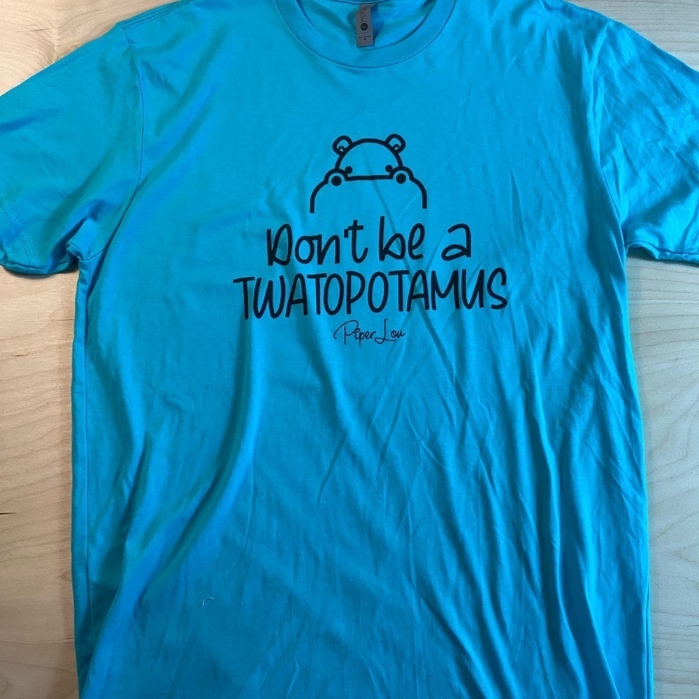 Piper Lou Tee size medium (EB) - Picture 7 of 8